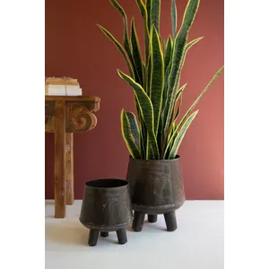 Set of 2 Hand-Hammered Iron Planters with Legs 1