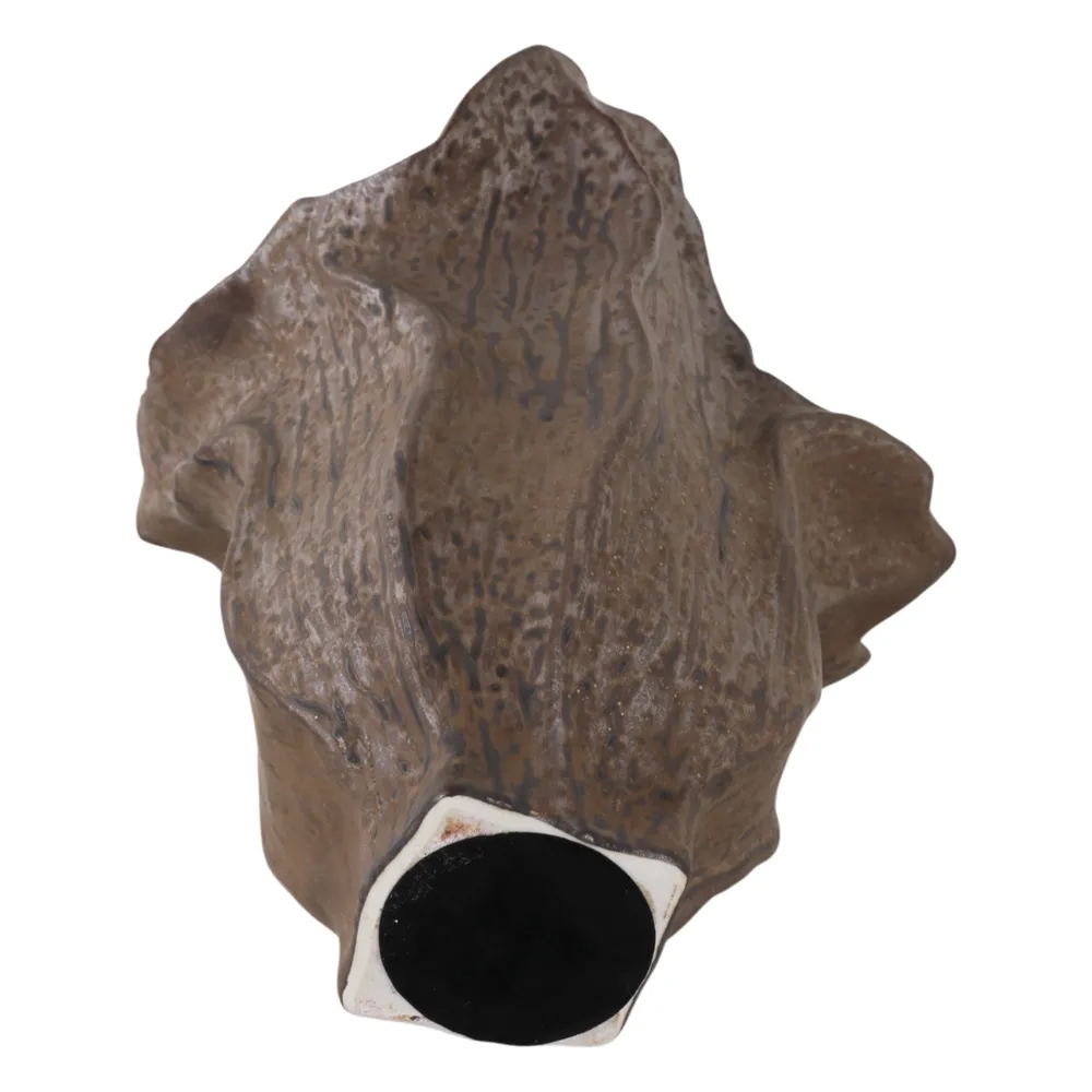 EWINGLAND BROWN VASE 13 (IN)