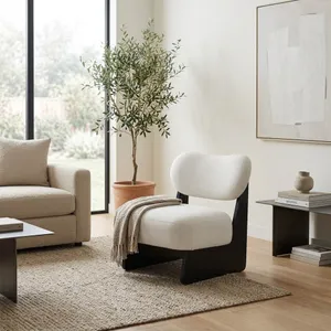 TANNERWAY WHITE CHAIR 29 (IN) 2