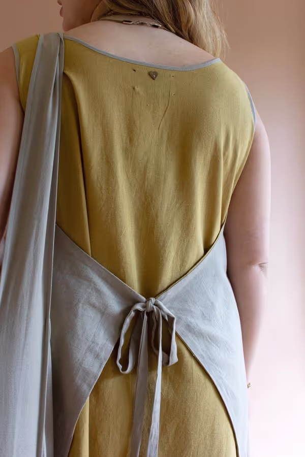 Sleeveless Double-Sided Tie Dress - Fog and Pistachio