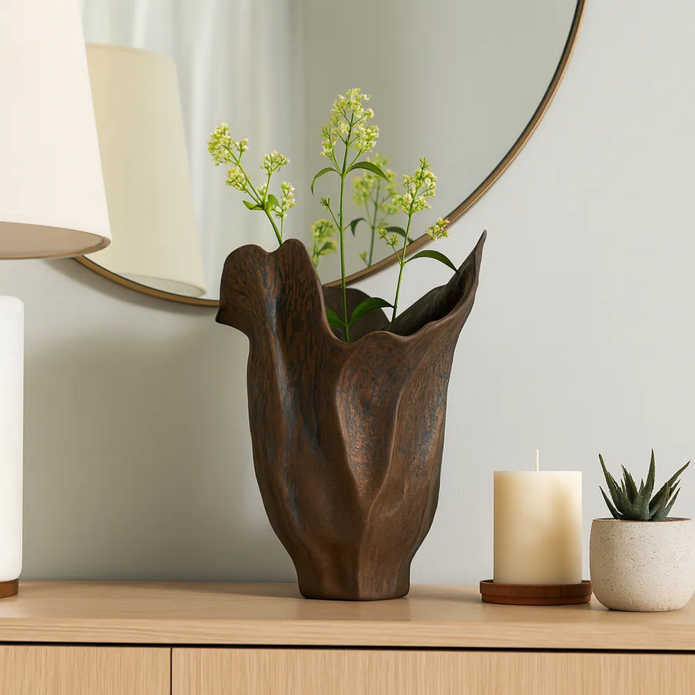 EWINGLAND BROWN VASE 16 (IN)