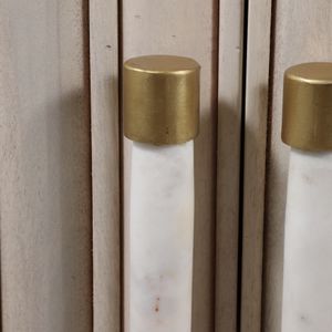 COLELEY WHITE CABINET 34 (IN) 8