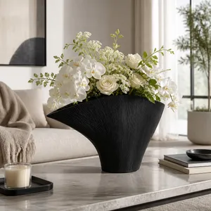 CALDERWORTH BLACK VASE 11 (IN) 12