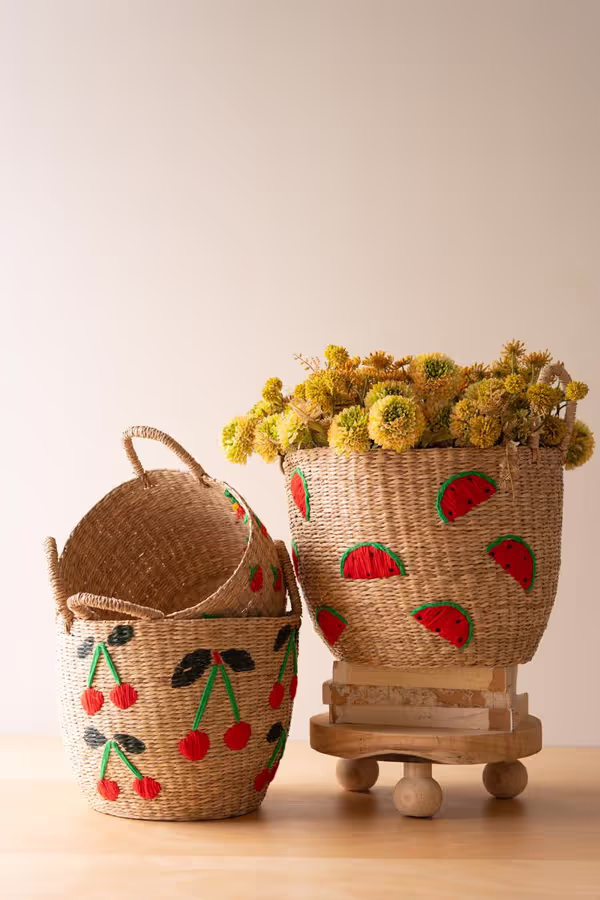 Set of 3 Seagrass Baskets with Embroidered Fruit