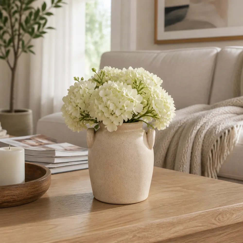GLOVERMILL IVORY VASE 7 (IN)