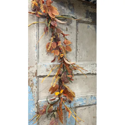 Aspen Acorn Garland
