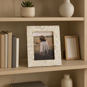 5X7 MOTHER OF PEARL INLAY VINE PHOTO FRAME, IVORY 2