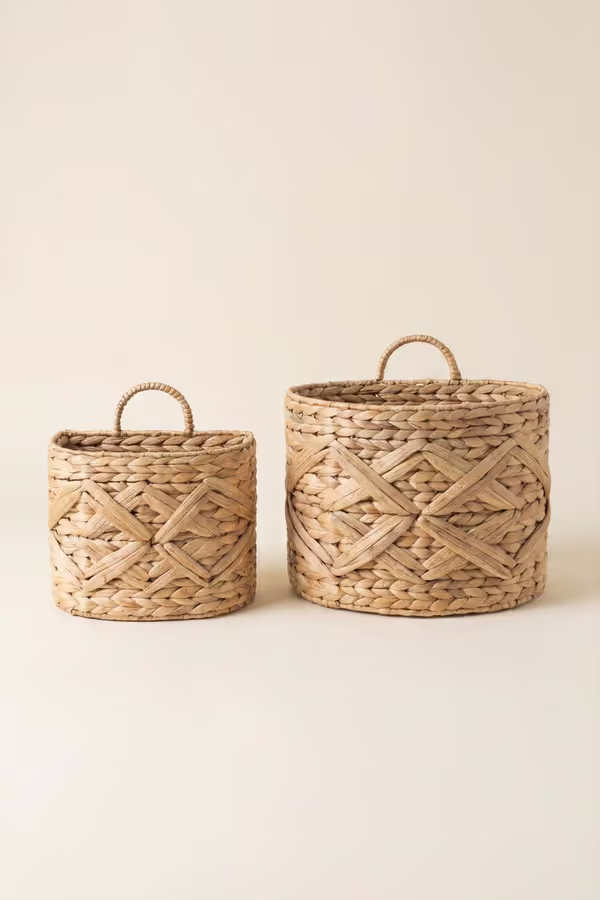 Set of 2 Seagrass Wall Baskets