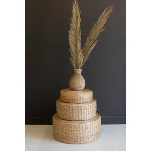 Set of 3 Tabletop Seagrass Risers 2