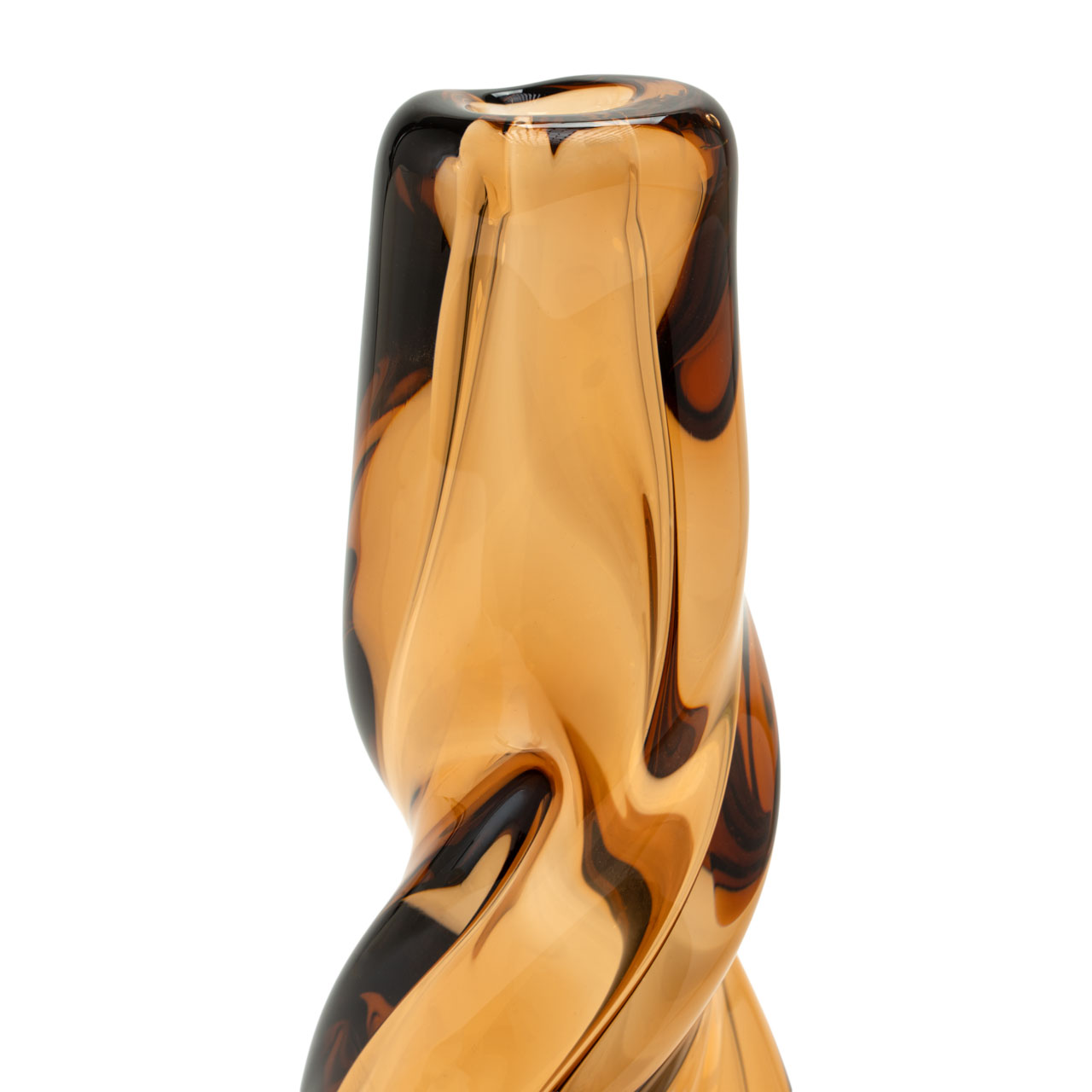 Tavian Vase 8