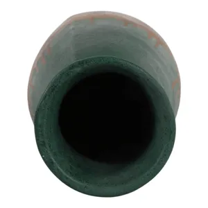 DARIENMILL GREEN VASE 17 (IN) 9