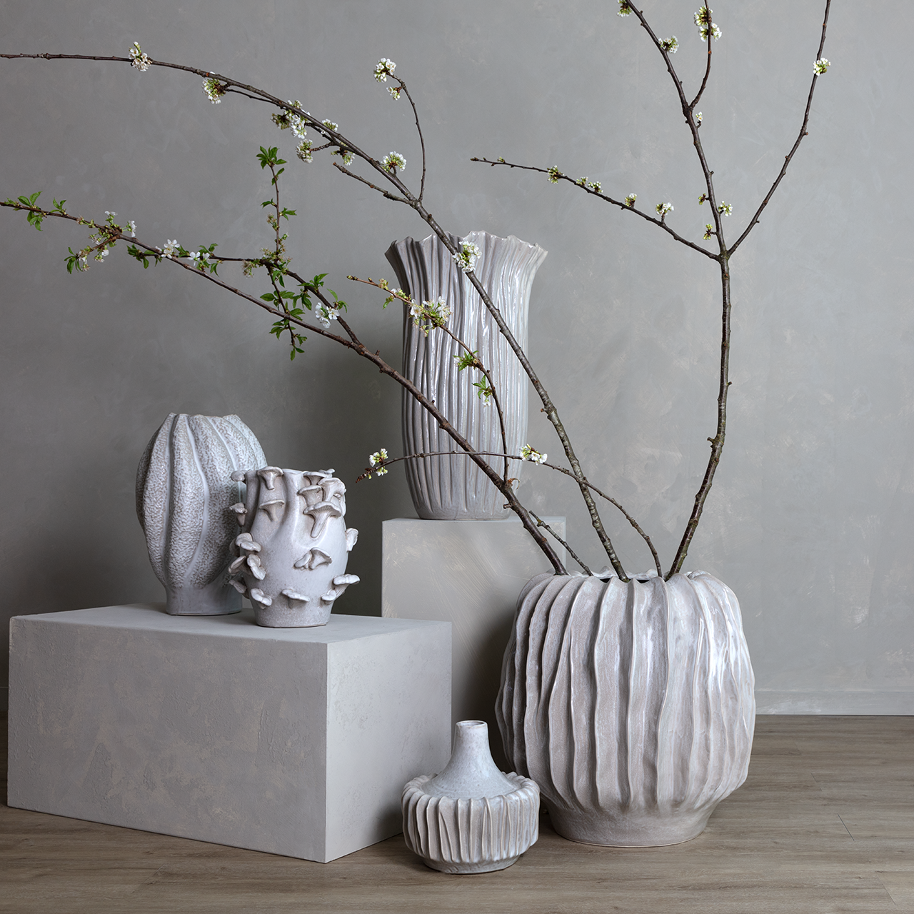 Azaria Short Vase 3