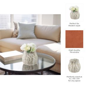 CROSBYLEY CREAM VASE 8 (IN) 10
