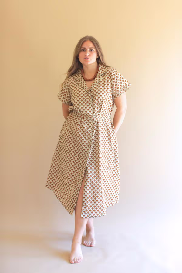 Brown Short-Sleeve Printed Button-Front Dress with Trim