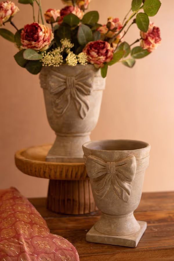 Set of 2 Concrete Urns with Bow Detail