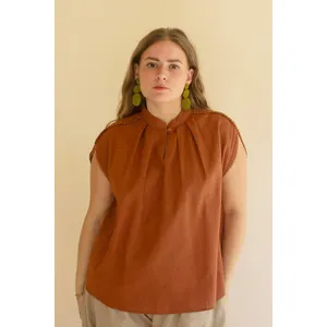 High-Neck Shortsleeve Blouse with Flat Pom-Pom Lace Detail / Cinnamon 1