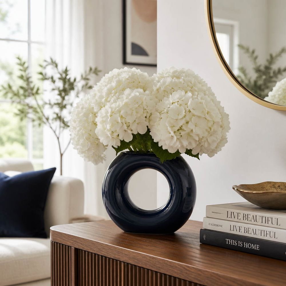 HANNAHLAND BLUE VASE 5 (IN)