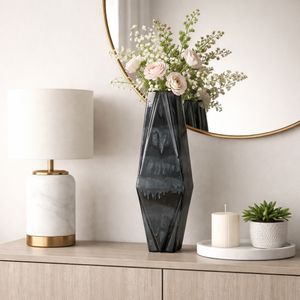 CAXTONCROSS GRAY VASE 26 (IN) 12
