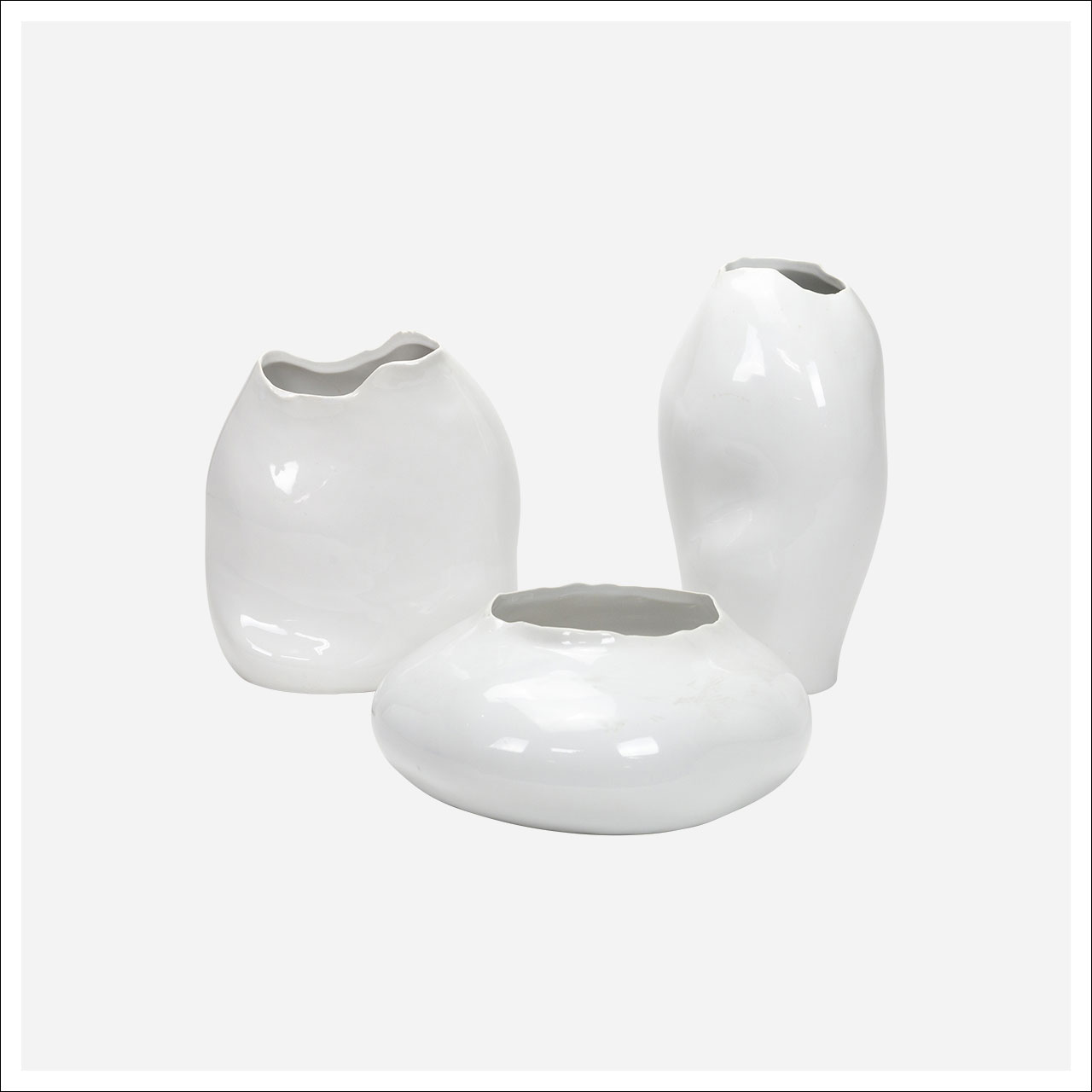 Minimal Vases -Ea