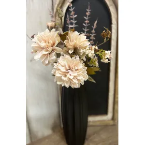 Cream Mum Spray 1