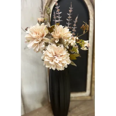 Cream Mum Spray