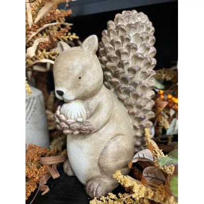 Sammy Resin Squirrel 15in