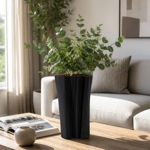CLYDESIDE BLACK VASE 16 (IN) 12