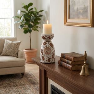 ROMANWICK BROWN CANDLE HOLDER 8 (IN) 11