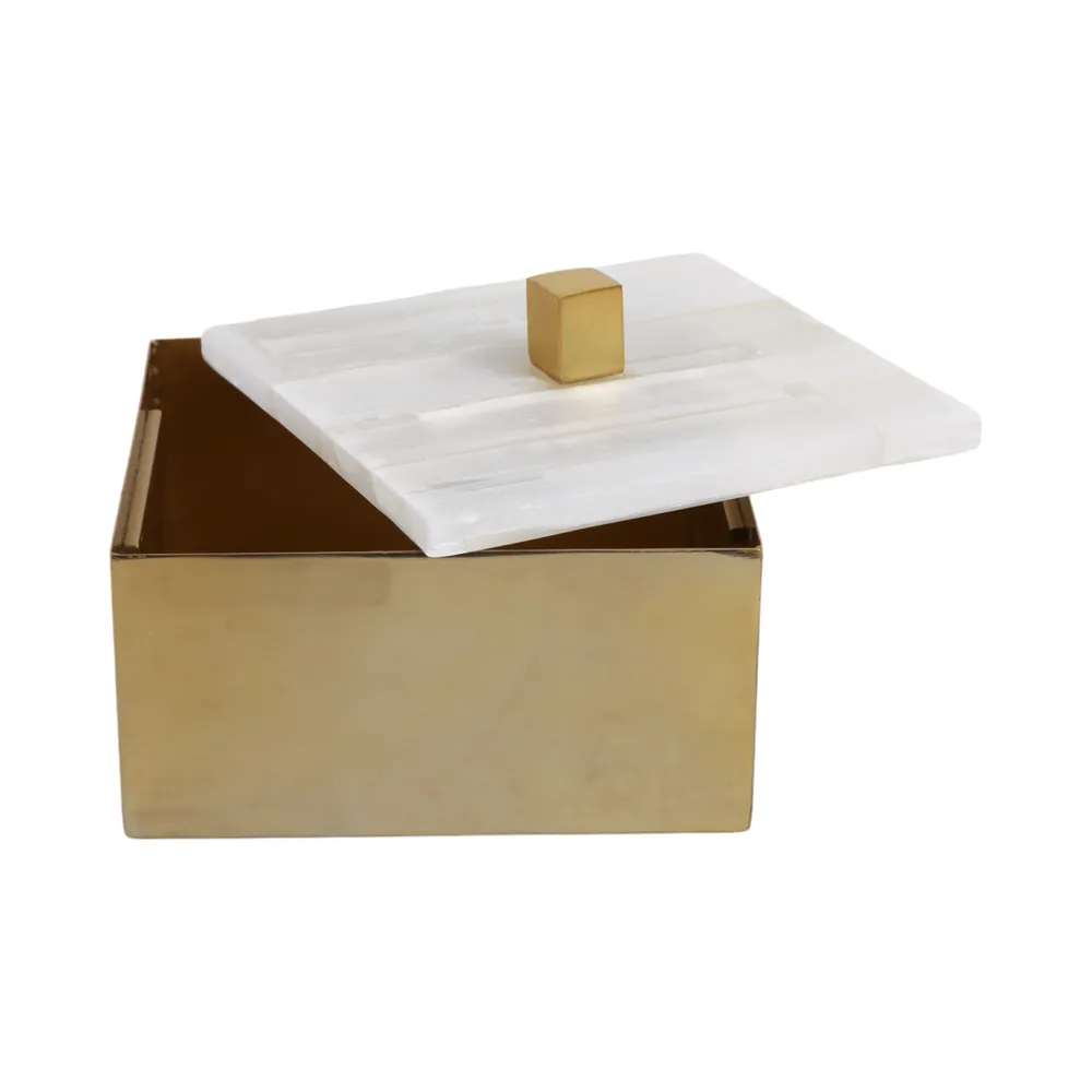 BERGENHAM WHITE BOX 4 (IN)