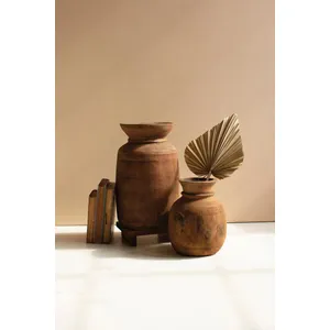 Set of 2 Mango Wood Urns 3