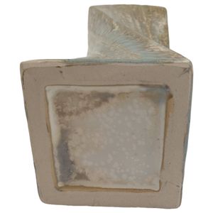 GRANTHAMWAY COPPER VASE 9 (IN) 6