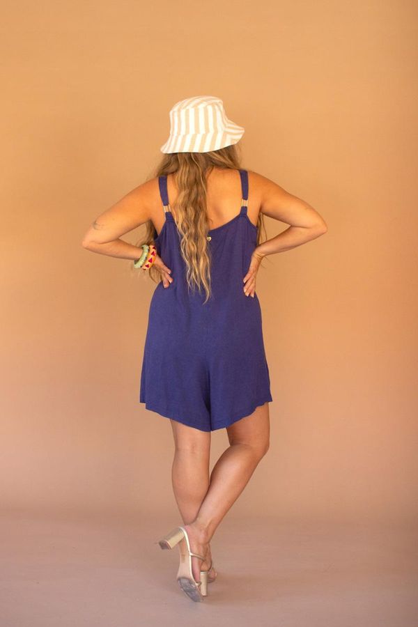 Adjustable-Strap Short Jumper with Front Pockets / Blueberry