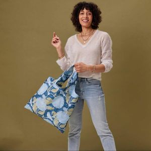 Chrysanthemum blu Reusable Shopping Bag 3