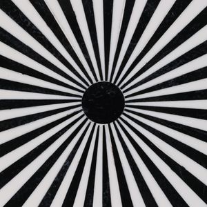 DAMIENBURN WHITE TABLE 25 (IN) 6