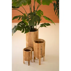 Set of 3 Round Recycled Slatted Wood Planters 4