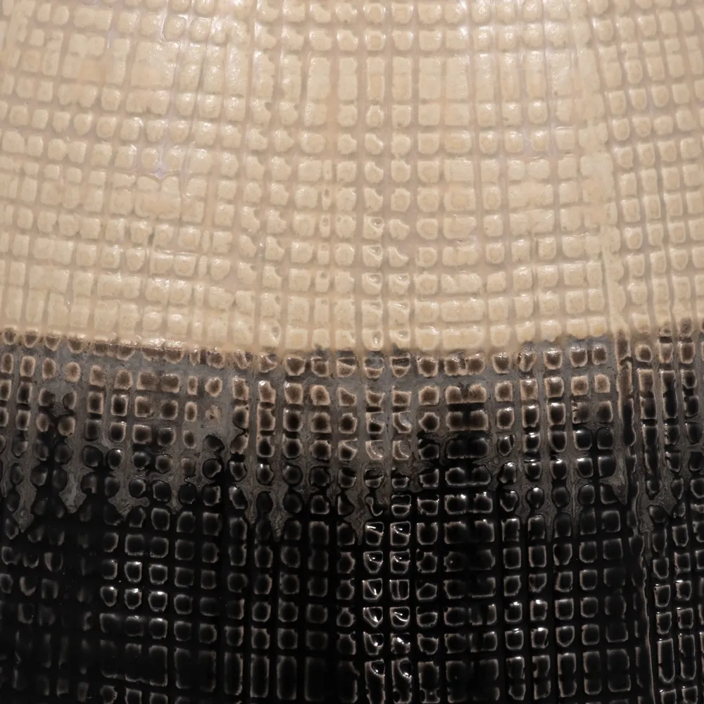 JANERUN IVORY VASE 18 (IN)