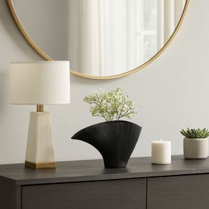 CALDERWORTH BLACK VASE 7 (IN) 12