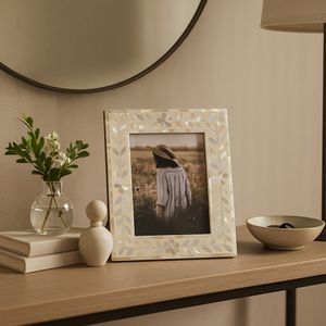5X7 MOTHER OF PEARL INLAY VINE PHOTO FRAME, IVORY 9