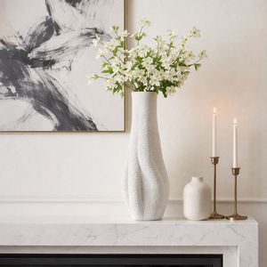 HADFIELDROSE IVORY VASE 20 (IN) 12