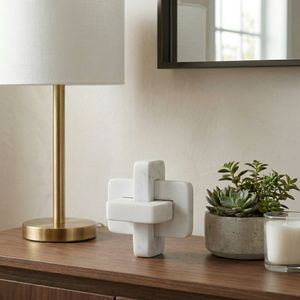 DESMONDGATE WHITE DECOR 5 (IN) 11