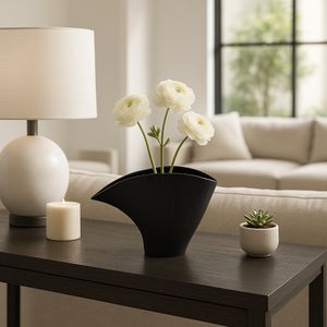 CALDERWORTH BLACK VASE 7 (IN) 2