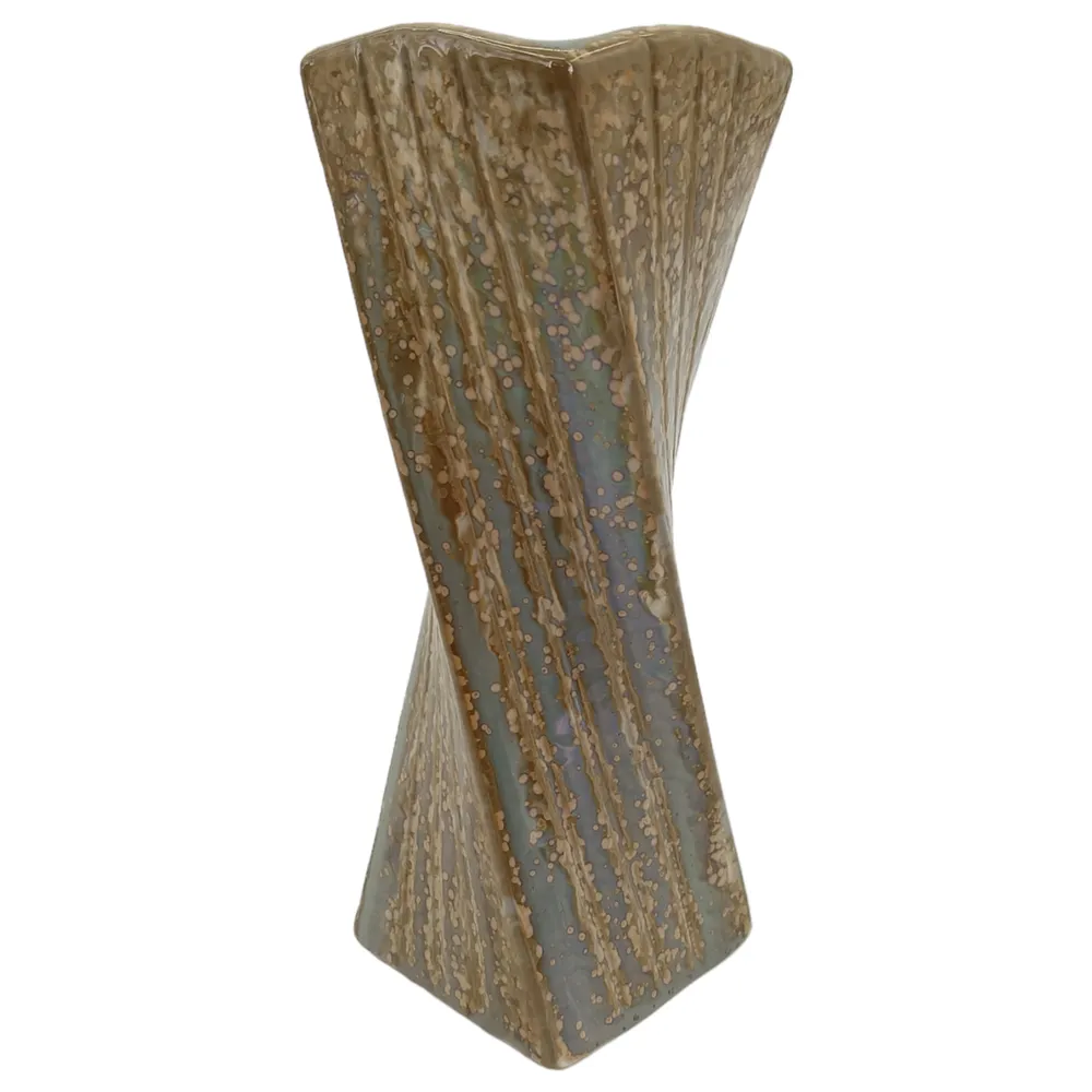 GRANTHAMWAY COPPER VASE 9 (IN)
