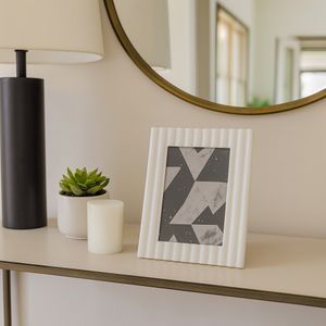 NILESTONE WHITE FRAME 9 (IN) 11