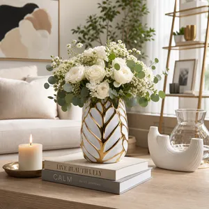 COLEHAM GOLD VASE 8 (IN) 2