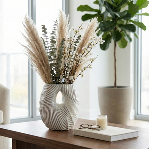HAYWOODWAY WHITE VASE 12 (IN) 9