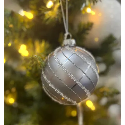 Silver Plaid Ornament3x3in