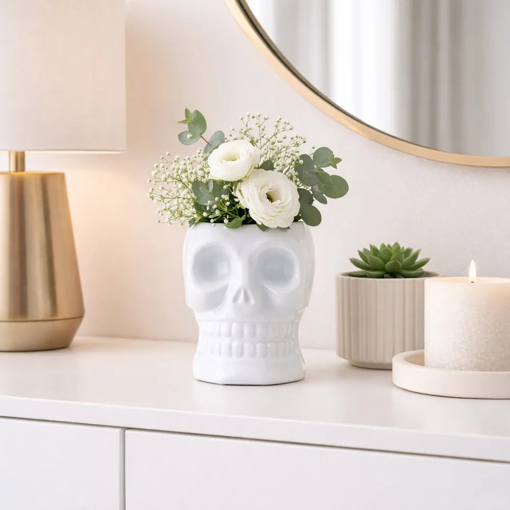 LINDENCLIFF WHITE VASE 8 (IN)