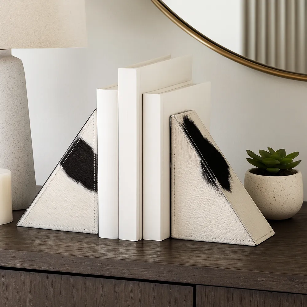 RAYMONDTON SET OF 2 IVORY BOOKENDS 7 (IN)