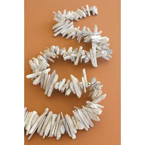 Whitewash Driftwood Garland 1