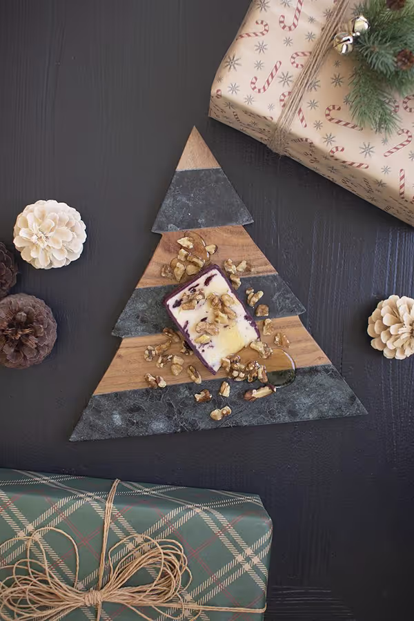 Green Marble and Acacia Wood Christmas Tree Cutting Board